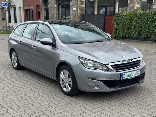 Peugeot // 308